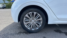 Peugeot 208 1.2 PureTech 82 Signature 5dr [Start Stop] Petrol Hatchback